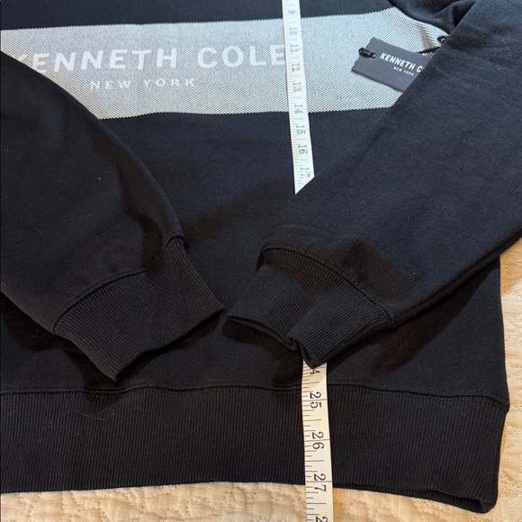 Kenneth Cole Size Large Black Crewneck Sweatshirt with Reflective Chest Panel - Picture 6 of 6